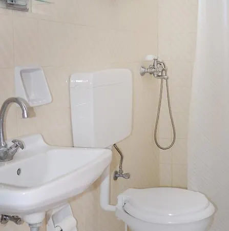 Hermes Apart Otel Myrties