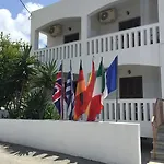 Hermes Aparthotel
