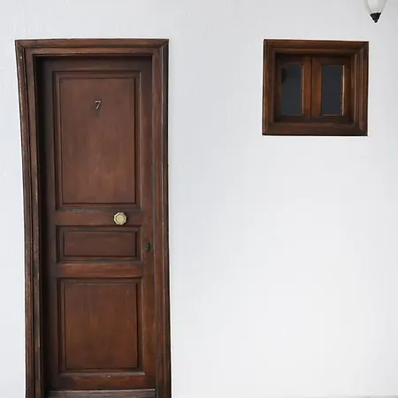 Hermes Aparthotel