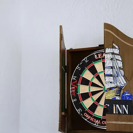 Hermes Aparthotel 2*