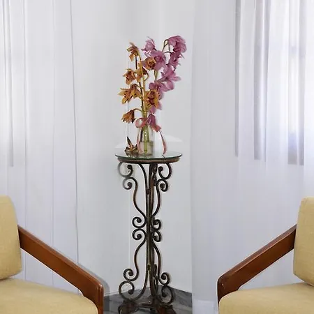 Hermes Aparthotel 2*